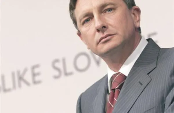 Premier Borut Pahor bo danes imel krajše srečanje z ameriškim predsednikom Barackom Obamo.