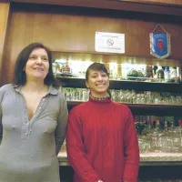 Paola Zivic (levo) z natakarico Tajrim Sedmach