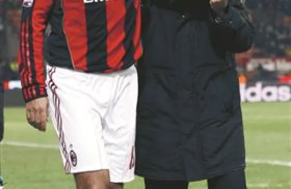 Alessandro Nesta bo z nogometnih igrišč odsoten vsaj tri tedne.