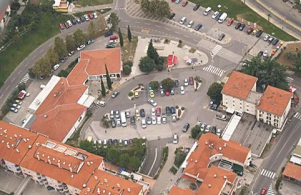Odbor Državnega zbora za lokalno samoupravo in regionalni razvoj na današnji nujni seji z osmimi glasovi za in enakim številom glasov proti ni podprl predloga novele zakona, s katerim bi  ustanovili občino Ankaran.