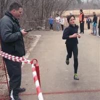 Timotej Rozman  je tako pritekel v cilj. Zmagala pa je tudi njegova leto mlajša sestrica Klara.