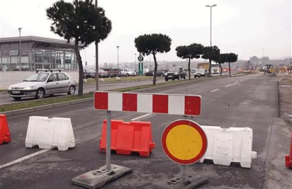 Po vseh štirih pasovih južne ankaranske vpadnice bo promet stekel konec maja