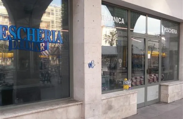 Vonj po olju in ribah ne diši vsem; inšpektorji so  na delu