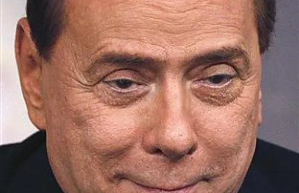 Ameriški diplomati ugotavljajo, da je italijanski premier Silvio Berlusconi s svojimi izjavami užalil že malodane vse Italijane pa tudi mnoge evropske voditelje.