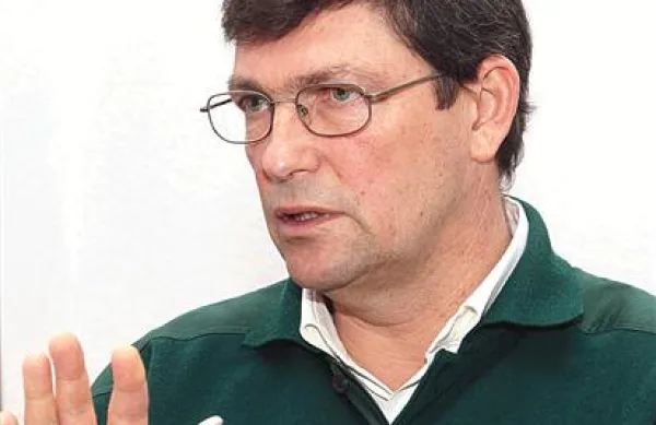 Igor Kolenc: “Izola ni tako bogata, da bi nekaj  podeljevala zastonj. Material  ob vrtanju predora Markovec pa so na  Šared vozili brezplačno, čeprav morajo občani  za podobne prevoze  plačati.”  