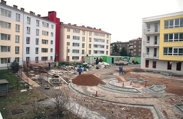 Gratimovci so nazadnje gradili varovanja stanovanja v Sežani, plačila za svoje delo pa niso videli že skoraj pet mesecev. Kdo pa bo varoval njihove pravice?
