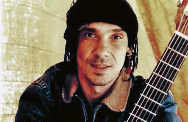 Manu Chao je v ljubljanskih Križankah nastopil leta 2002.
