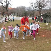 Tako so se na progo pognali najmlajši tekači letnika 2004 in mlajši