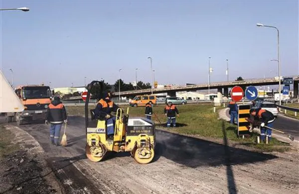 Dena na koprskem izvozu za Pulj naj bi trajala še en  teden.