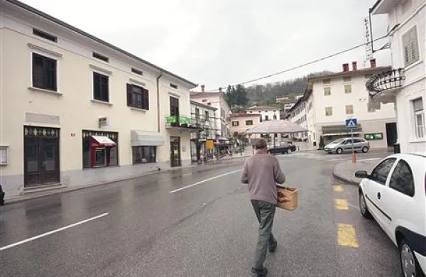  V nekaj letih se bo Kanal rešil nadležnega prometa skozi središče kraja.