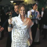 Melissa Leo (stranska ženska vloga v filmu “The Fighter”) je dvignila veliko prahu, ker ji je na odru ušla kletvica. 