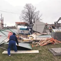 Razdejanje na gradbišču v Hrvatinih
