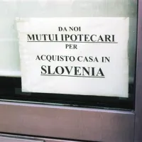 Italijanska banka ponuja posojila za nakup hiše v Sloveniji.