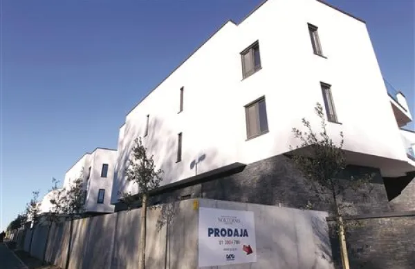 Nekateri podizvajalci grosupeljskega GPG so pristali, da so namesto plačila del dobili stanovanja v naselju Nokturno 