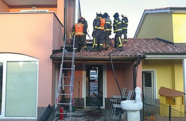 Požar je izbruhnil v kotlovnici stanovanjske hiše v Sončni ulici v Hrpeljah.