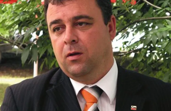 Župan Bovca in poslanec SDS Danijel Krivec je izpostavil slabo prometno infrastrukturo in telekomunikacijsko povezavo na Tolminskem in Bovškem.