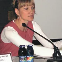 Dr. Vesna Šalamun