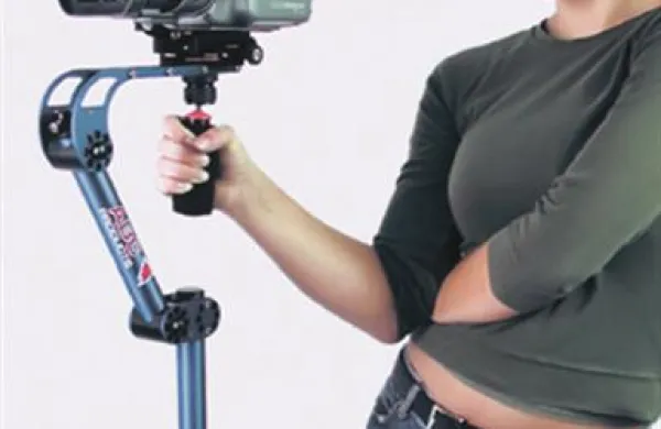 Sodobne fotoaparate lahko spremenimo v video kamere s tekočimi posnetki