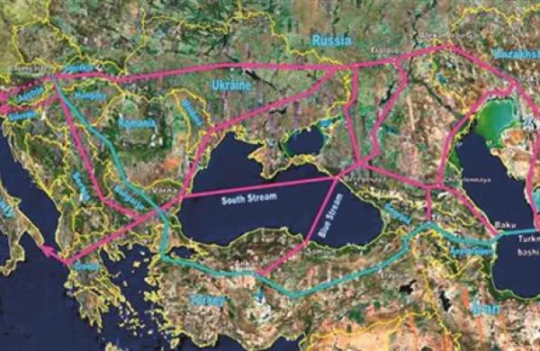 Plinovod Južni tok naj bi po načrtih potekal od Rusije pod Črnim morjem do Bolgarije, nato pa en krak skozi Grčijo do južne Italije, drugi pa v Italijo ali čez Srbijo, Madžarsko, Avstrijo in Slovenijo ali čez Srbijo, Hrvaško, Slovenijo in Avstrijo. Končan naj bi bil leta 2015, po njem pa naj bi letno steklo 63 milijard kubičnih metrov zemeljskega plina.