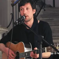 Boštjan Narat