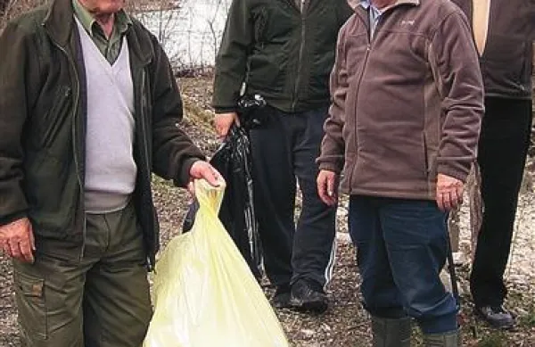 Ribiči v Posočju se tudi s čiščenjem rek in bregov pripravljajo na začetek ribiške sezone