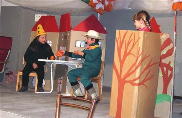 Prireditev ob dnevu žena v bodočem kulturnem hramu