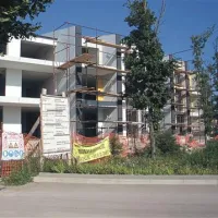 V Gabrovem naselju naj bi za zdaj prodali le dve stanovanji, ne pa tudi vrstnih hiš, je povedal Jernej Suša