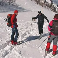 Ljubitelji gora bi morali poskrbeti za opremo, primerno vremenskim razmeram.  