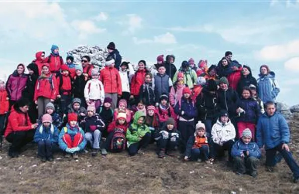 Mladi bistri&scaron;ki planinci so se povzpeli na na Kr&scaron;ičevec