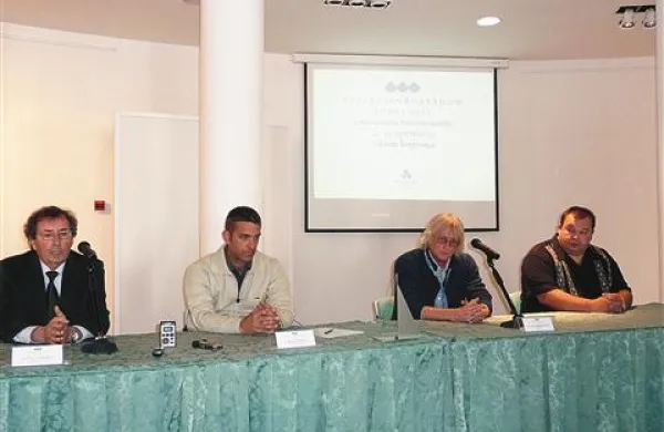 S tiskovne konference (z  leve): Enrico Galassi, Matjaž France, Uroš Gabrijelčič in Andrej Kuzma 