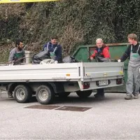 S črnega odlagališča v Bači pri Modreju so odstranili za poln zabojnik nesnage