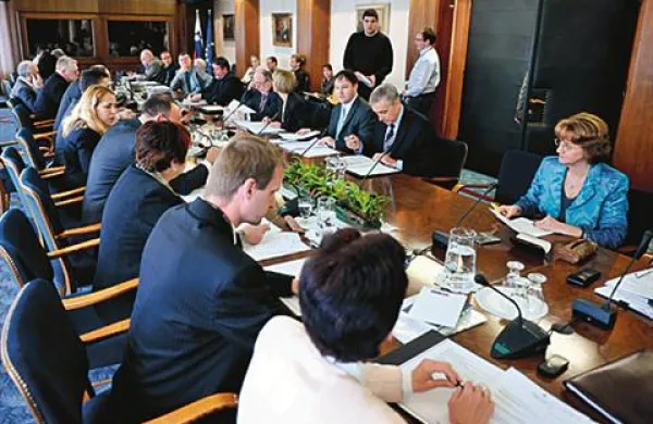 O  spremembah strukture lastništva nepremičnin na obmejnem območju z Italijo bodo ponovno govorili predvidoma  14. aprila. 