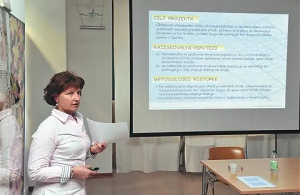 Norina Bogatec: “Danes je večina otrok na naših šolah iz mešanih zakonov, v zadnjih petnajstih letih pa se je delež otrok iz italijanskih družin potrojil.”