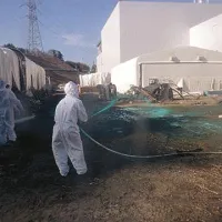 V Fuku&scaron;imi se &scaron;e borijo proti radioaktivni vodi