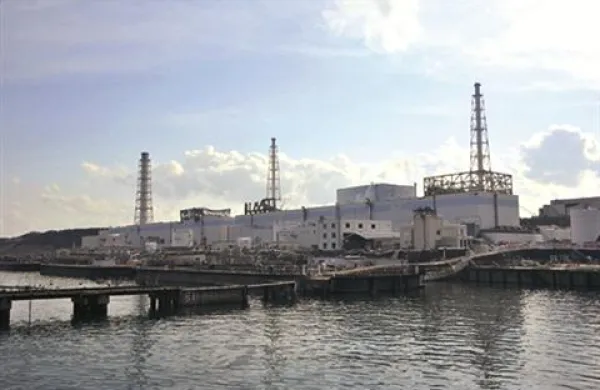 Upravitelj poškodovane japonske jedrske elektrarne Fukušima je danes sporočil, da bodo v Tihi ocean izpustili 11.500 ton šibko radioaktivnih odpadnih voda.