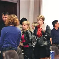 Gratimovi delavci so včeraj že drugič predstavili svojo stisko sežanski občini.