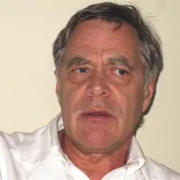 Direktor Bolnišnice za ženske bolezni in porodništvo Postojna  Aleksander Merlo je zagotovil, da imajo v bolnišnici dovolj ustrezno usposobljenih babic. 