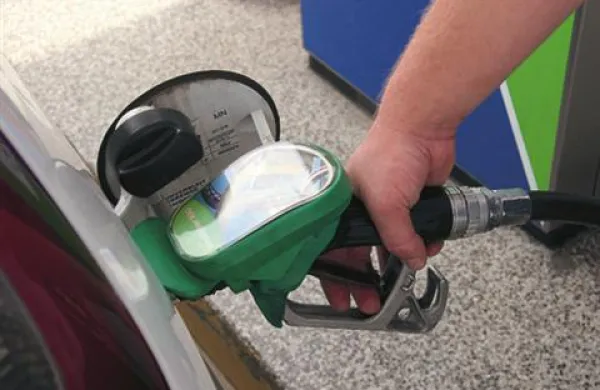 Opolnoči so se naftni derivati v Sloveniji ponovno podražili.