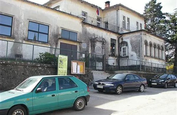 Kot kaže, bo šola na Gočah  vendarle dočakala   prenovo.