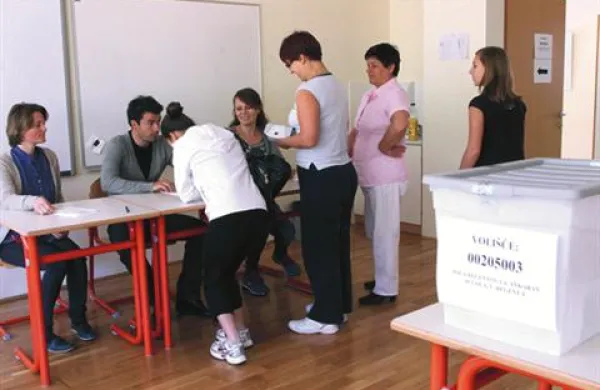 Dopoldanski utrinek z volišča v Ankaranu