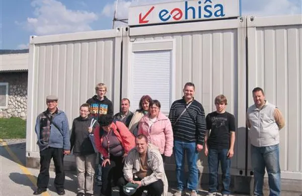 Ozarovci obiskali E-hi&scaron;o
