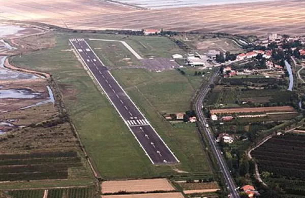 Država bo za zagotavljanje obratovanja portoroškega letališča letos namenila 140.000 evrov.