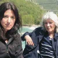 Anja Medved in Nadja Velušček, avtorici filma Trenutek reke