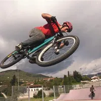 Ker so rampe prenevarne, so se “skaterji” že umaknili, “bajkerji” pa za zdaj še vadijo.