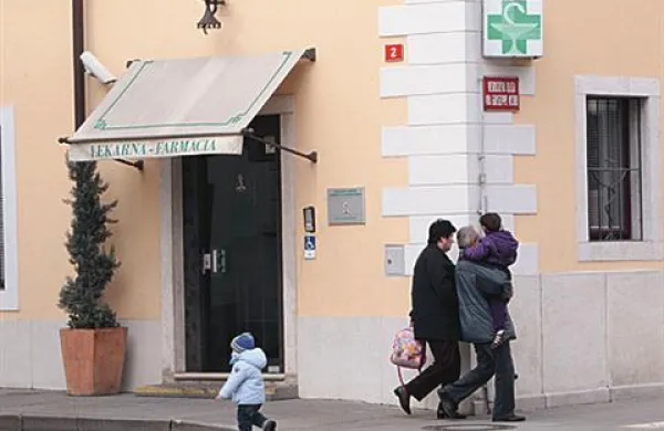 Obalne lekarne so lani ustvarile 19,87 milijona evrov prihodkov.