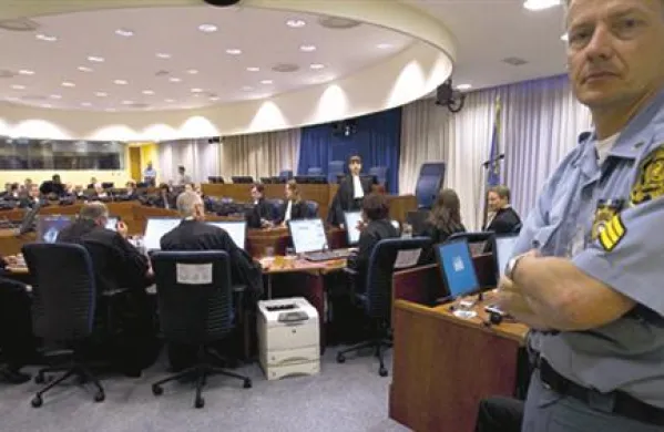 Haaško sodišče je danes objavilo razsodbo v primeru hrvaških generalov Anteja Gotovine, Ivana Čermaka in Mladena Markača. 