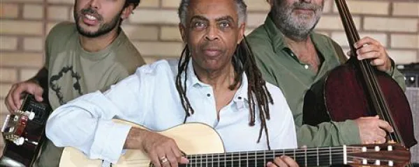 Gilberto Gil med sinom Bemom in Jacquesom Morelenbaumom
