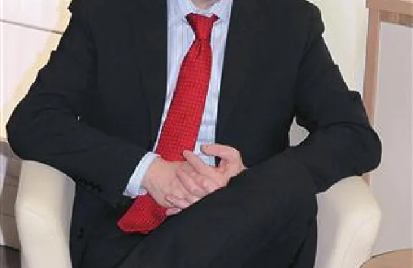 Darko Bradassi: “Kaj je rekel predsednik ene ali druge krovne organizacije,  ljudi zanima le v manjši meri. Zelo verjetno je, da podobnih novic tudi v tiskanih medijih večina ljudi ne bere,”