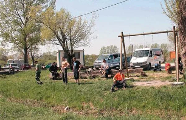 Bloka na tem zemljišču ne bo, ampak: ali bo nov prostorski načrt izbrisal tudi parkirišče?