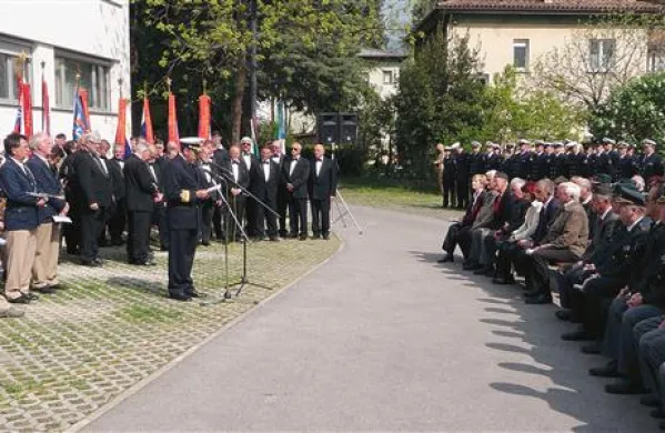“Čast in dolžnost je postavil visoko med svoje vrednote,” je o Mašeri dejal slavnostni govornik.